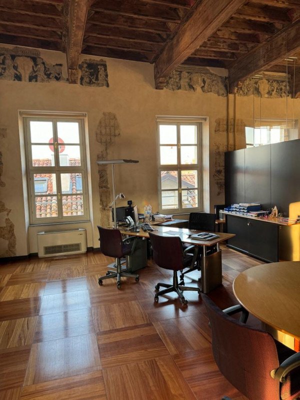 ufficio in affitto ad Alba