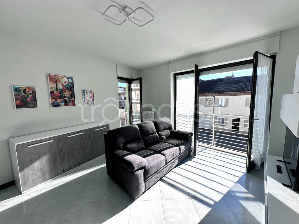 appartamento in affitto ad Alba