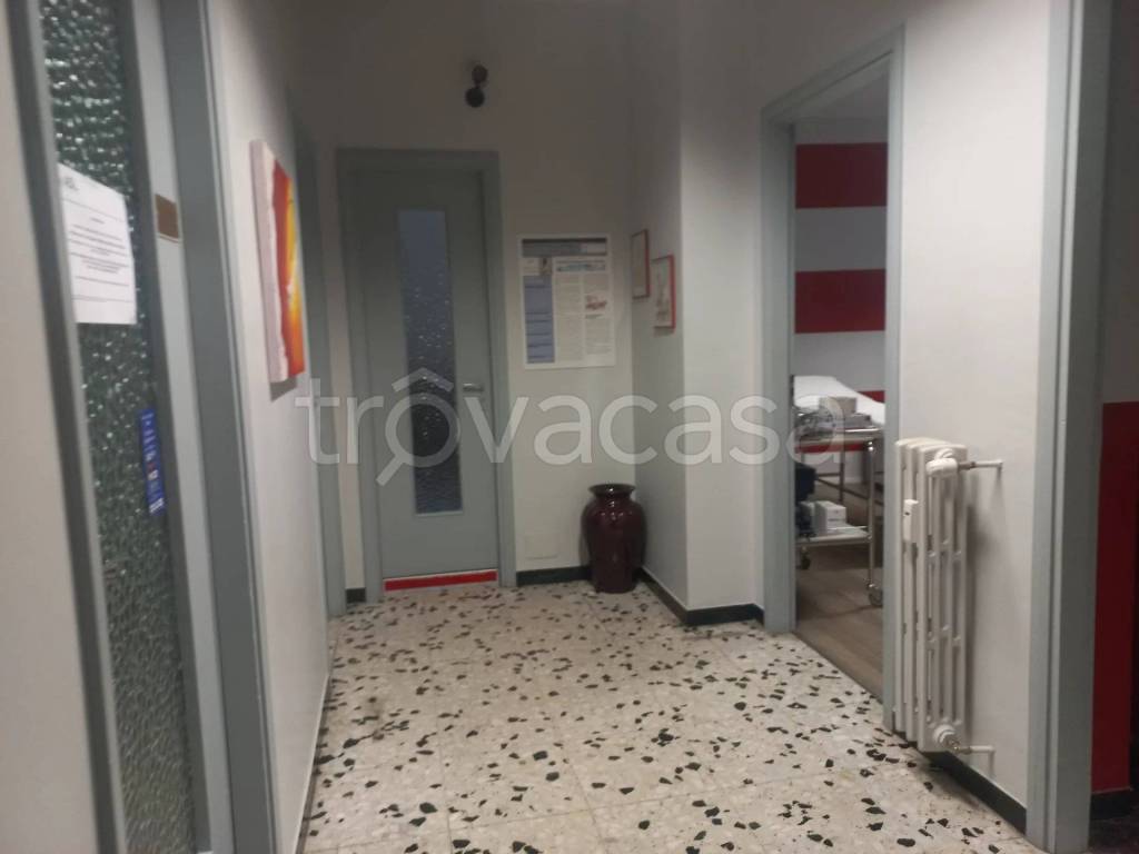 ufficio in affitto ad Alba