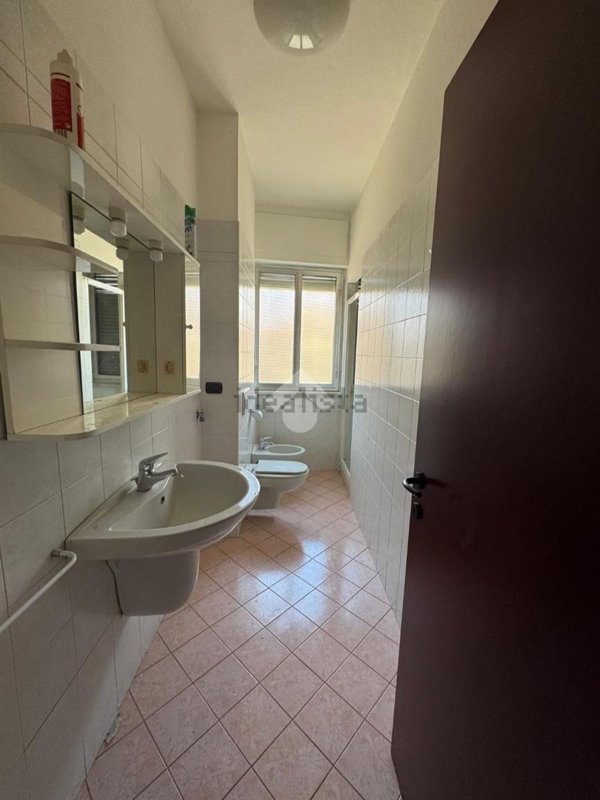 ufficio in affitto ad Alba