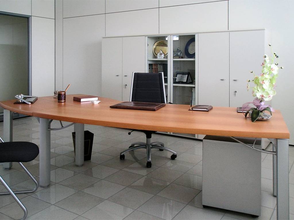 ufficio in affitto ad Alba