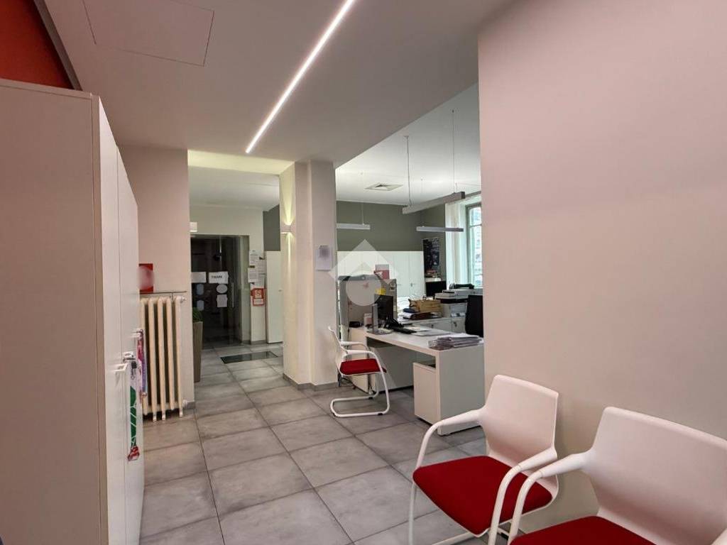 ufficio in affitto ad Alba