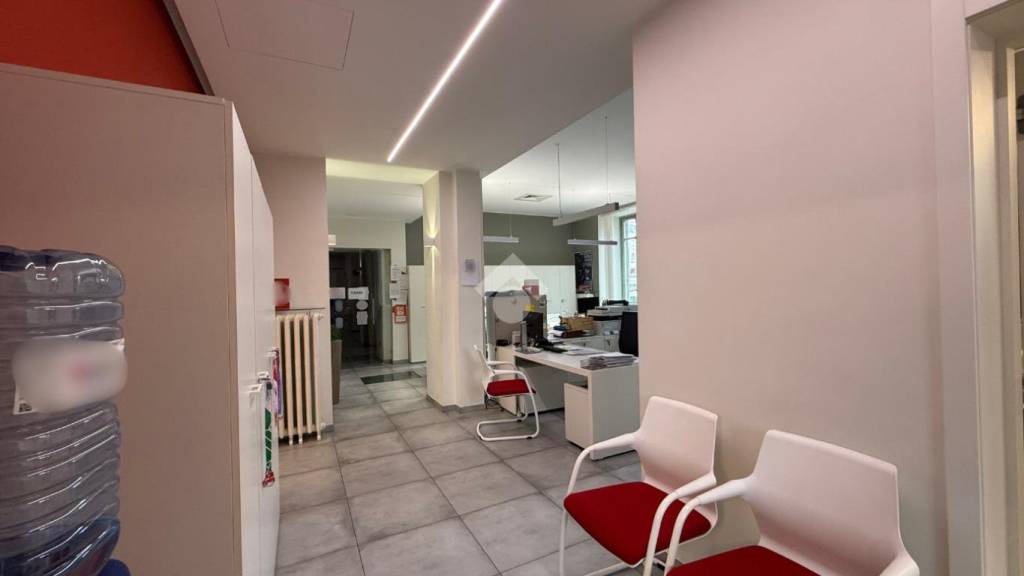 ufficio in affitto ad Alba