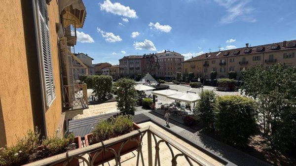ufficio in affitto ad Alba