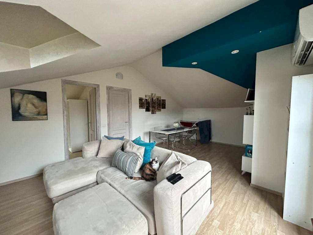 casa indipendente in affitto ad Alba