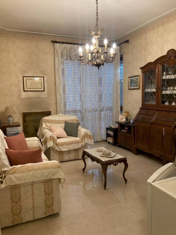 appartamento in affitto ad Alba