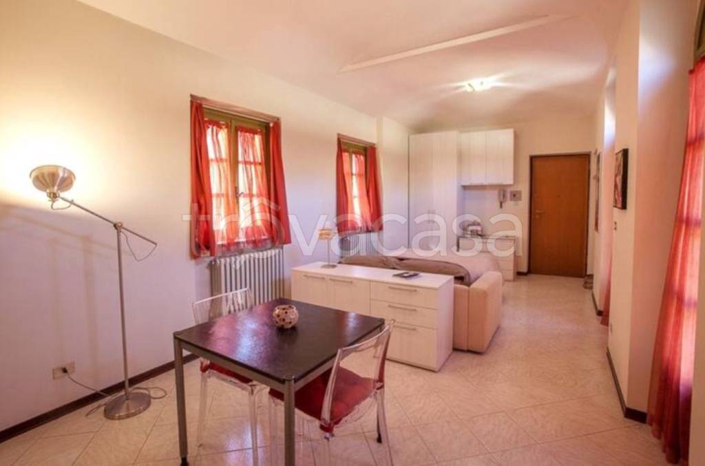 appartamento in affitto ad Alba