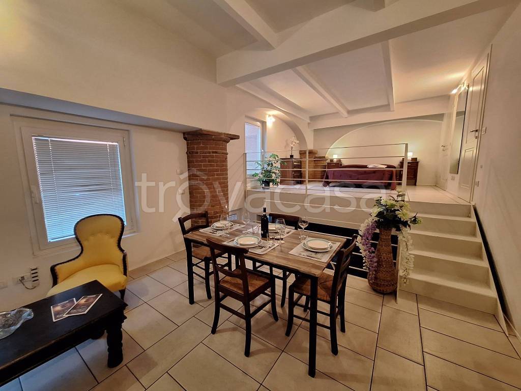 appartamento in affitto ad Alba