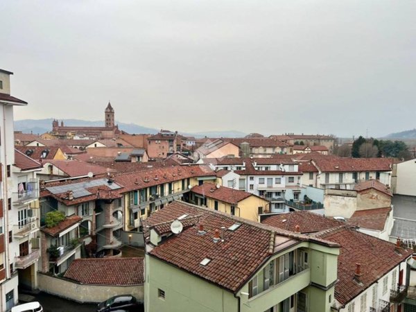 appartamento in affitto ad Alba