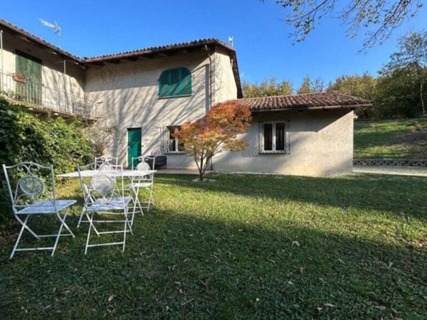 casa indipendente in affitto ad Alba