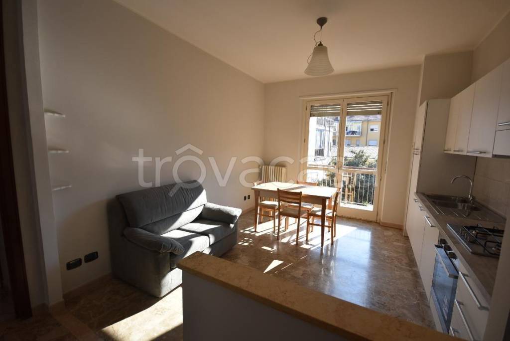 appartamento in affitto ad Alba