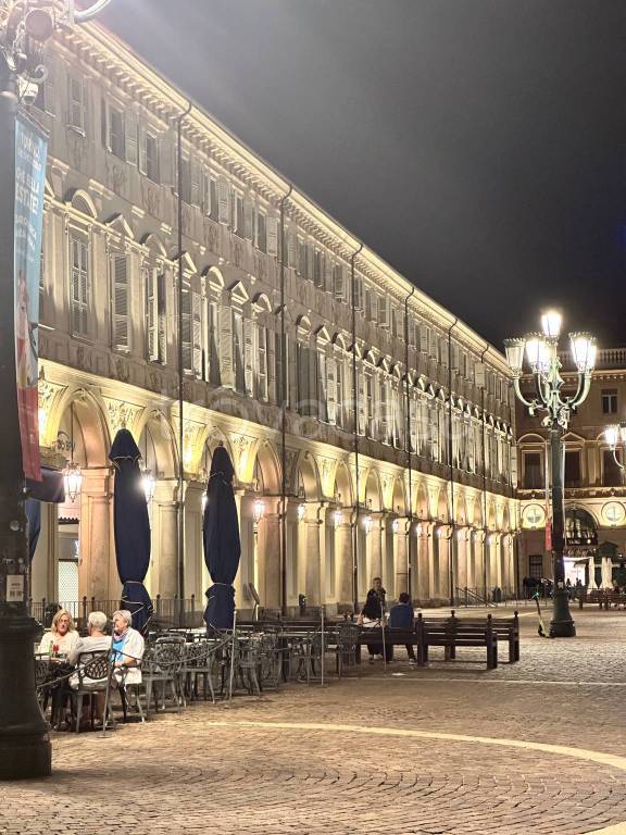 negozio in affitto ad Alba