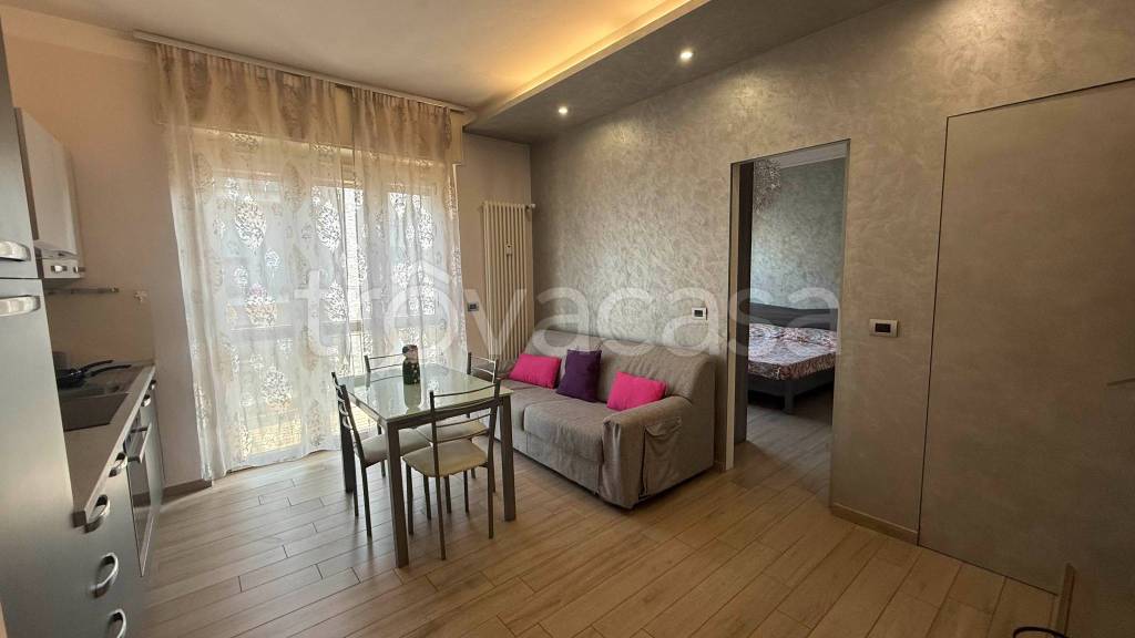 appartamento in affitto ad Alba