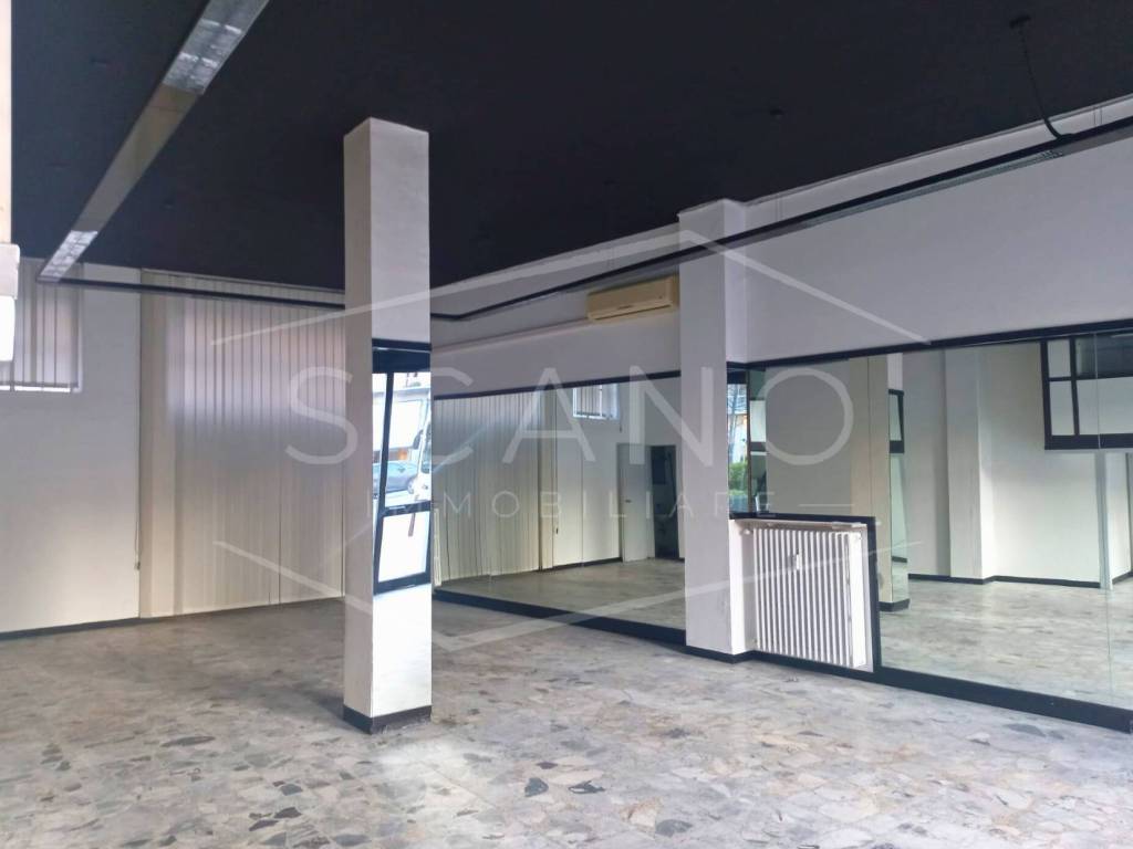 negozio in affitto ad Alba