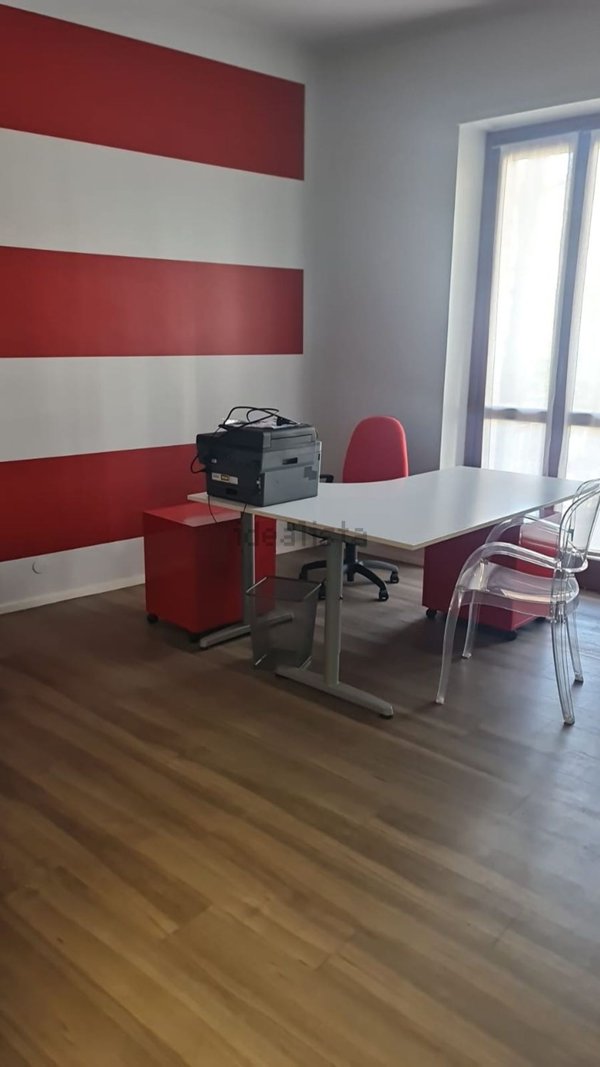 ufficio in affitto ad Alba