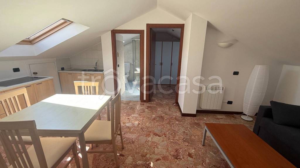 appartamento in affitto ad Alba