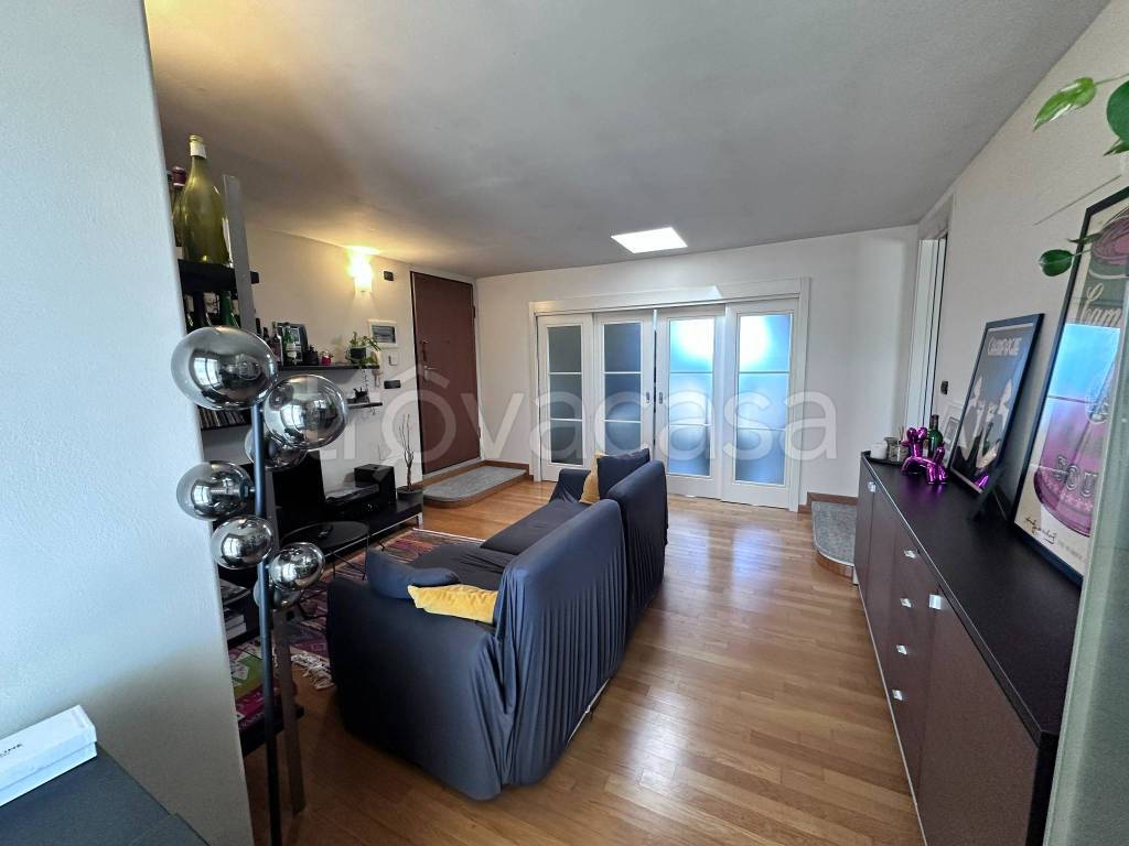 appartamento in affitto ad Alba