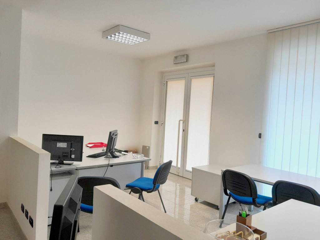 ufficio in affitto ad Alba