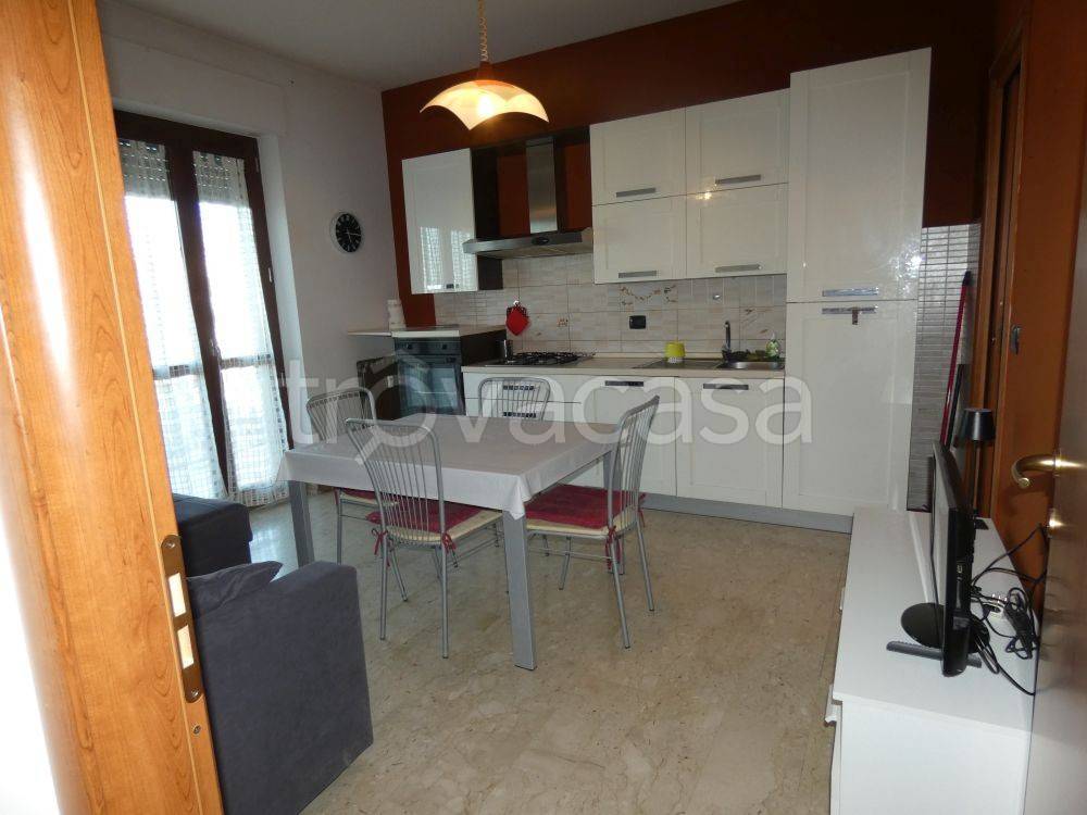 appartamento in affitto ad Alba