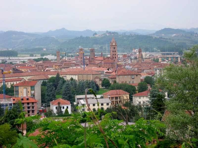 appartamento in affitto ad Alba