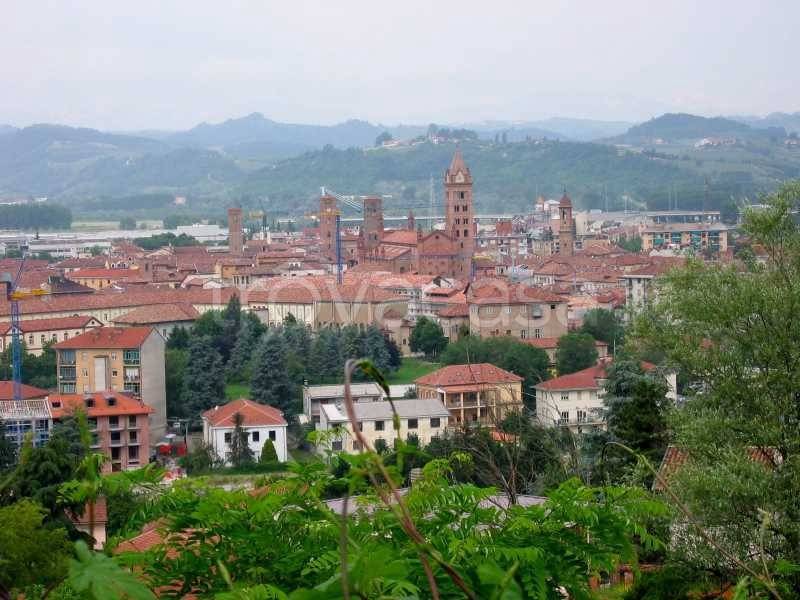 appartamento in affitto ad Alba