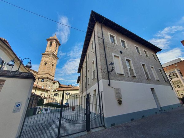 appartamento in affitto ad Alba