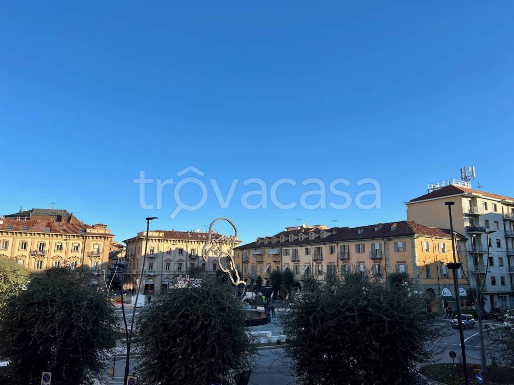appartamento in affitto ad Alba