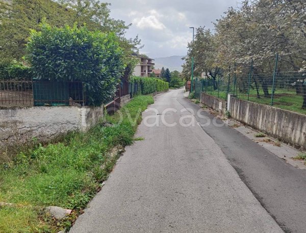 locale commerciale in affitto a Mercogliano