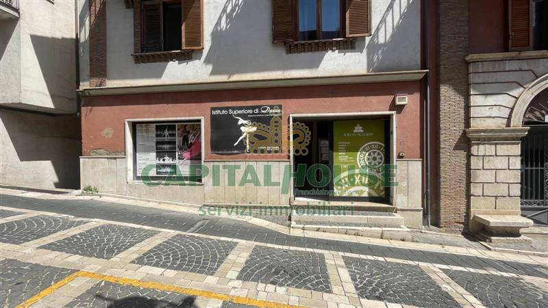 locale commerciale in affitto a Mercogliano