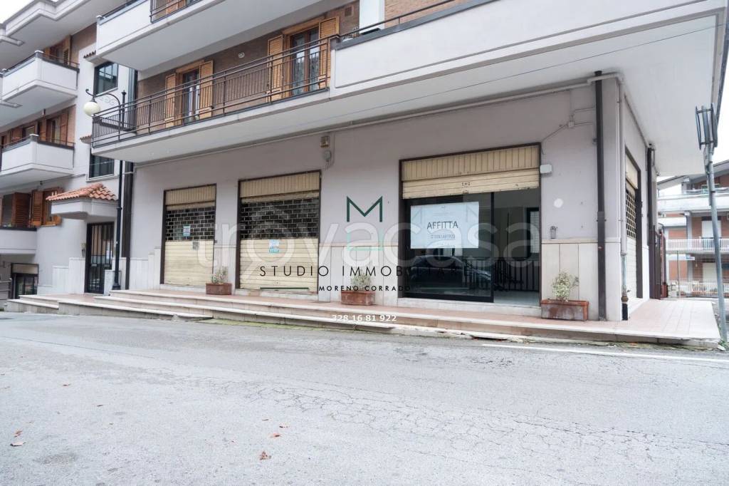 negozio in affitto a Mercogliano