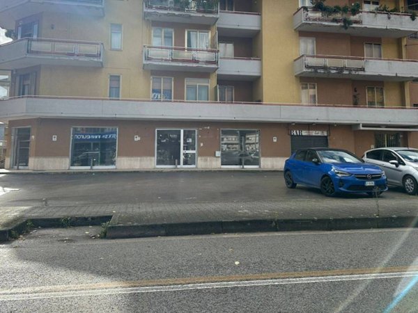 negozio in affitto a Mercogliano in zona Torrette