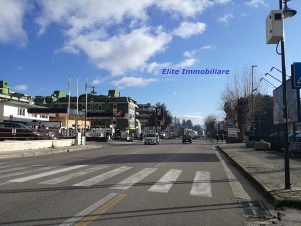 negozio in affitto a Mercogliano in zona Torrette