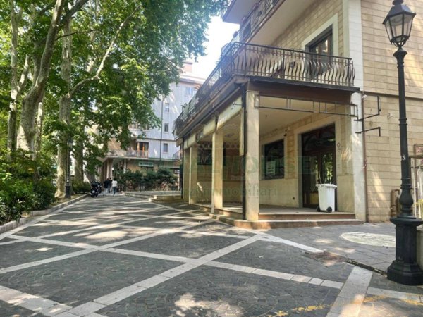 locale commerciale in affitto a Mercogliano