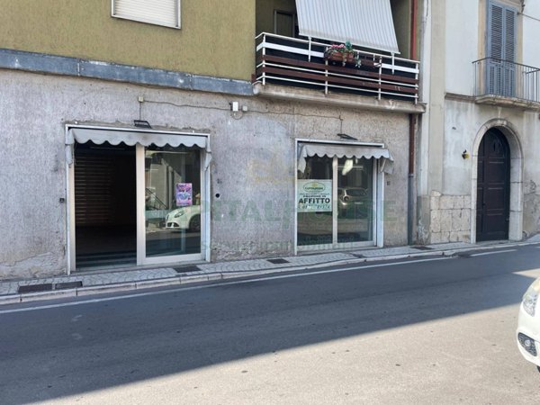 locale commerciale in affitto a Mercogliano