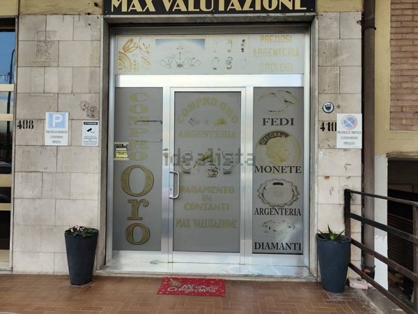 locale commerciale in affitto a Mercogliano