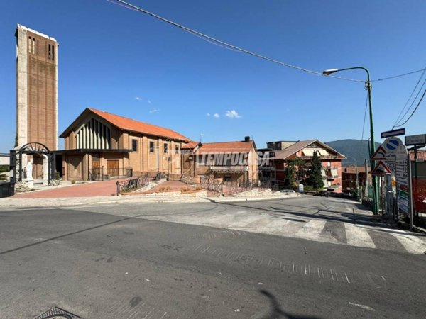 negozio in affitto a Mercogliano