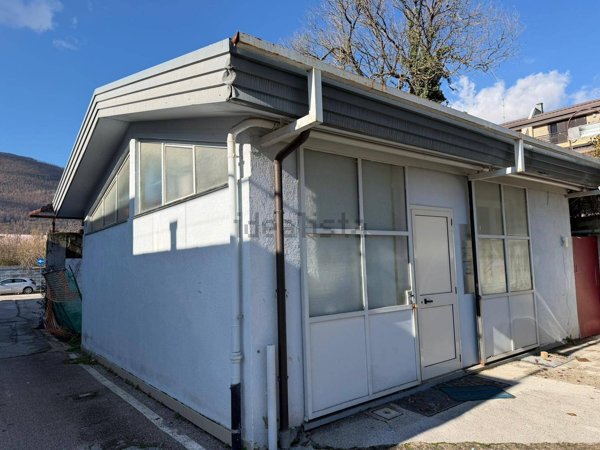 ufficio in affitto a Mercogliano in zona Torrette