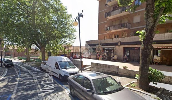 locale commerciale in affitto a Mercogliano