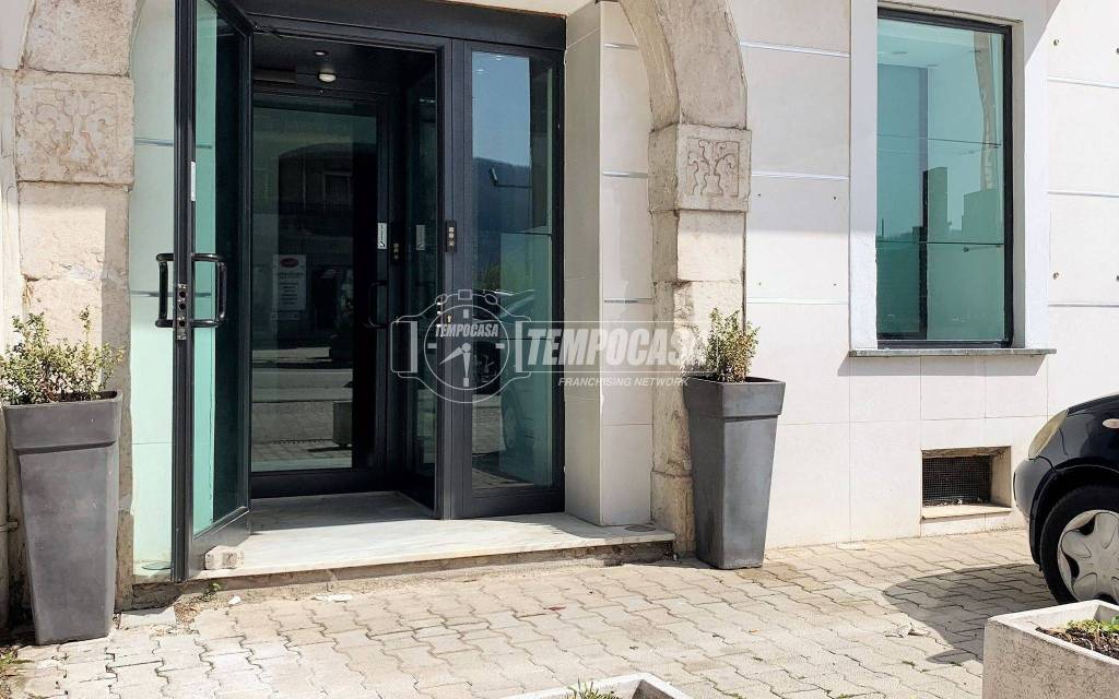 negozio in affitto a Mercogliano in zona Torrette