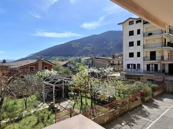 negozio in affitto a Monteforte Irpino