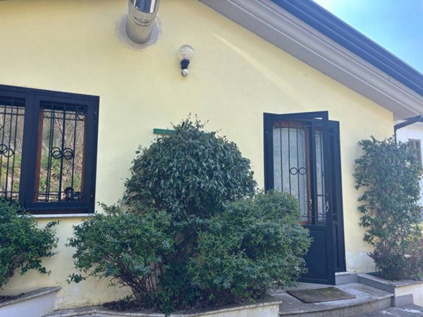 negozio in affitto a Monteforte Irpino in zona Campi