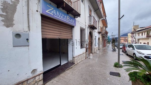locale commerciale in affitto a Monteforte Irpino in zona Campi