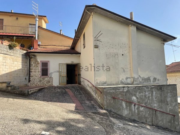 casa indipendente in affitto a Santa Paolina in zona Sala