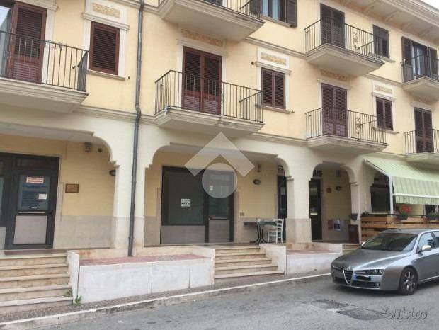 locale commerciale in affitto a Serino
