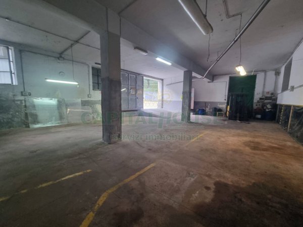 locale commerciale in affitto a Solofra