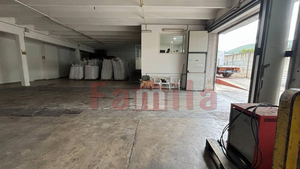 ufficio in affitto a Sperone