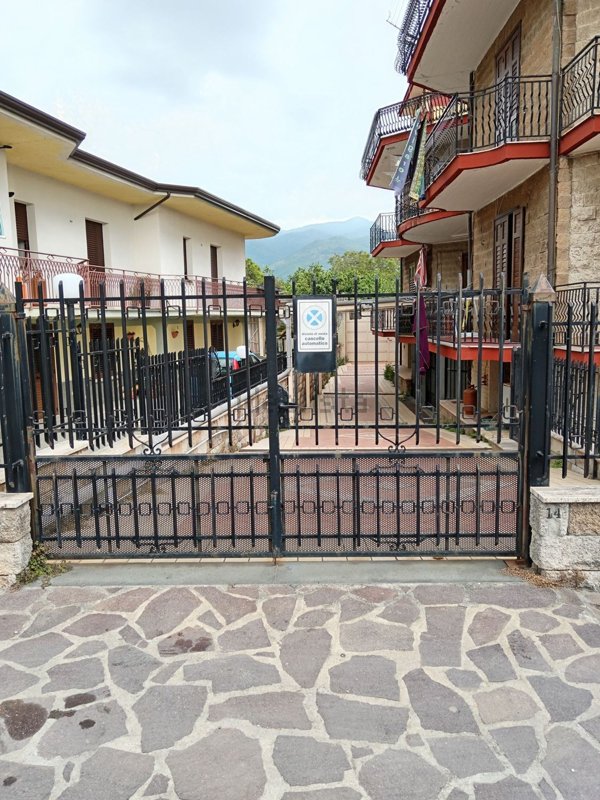 locale commerciale in affitto a Sperone