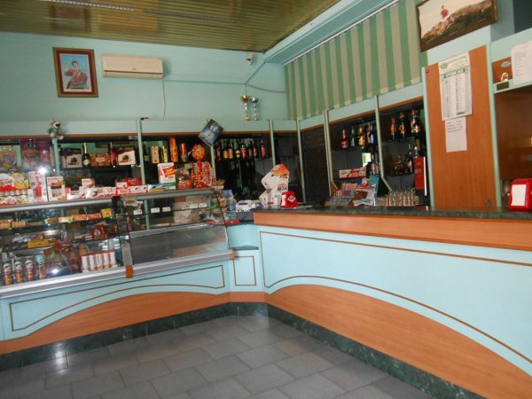 locale commerciale in affitto a Torre Le Nocelle