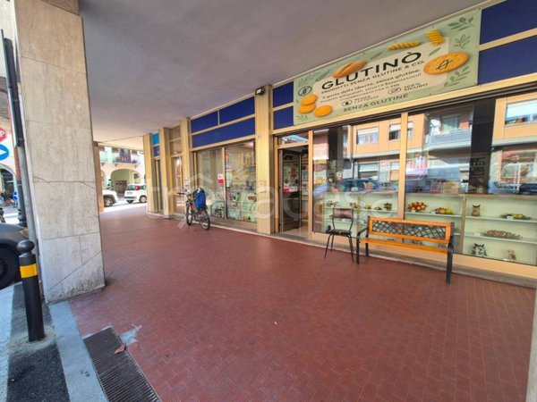negozio in affitto a Borgo San Dalmazzo
