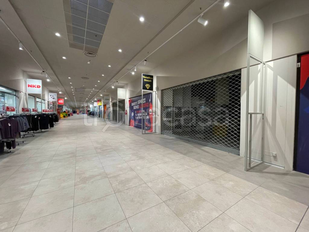 negozio in affitto a Borgo San Dalmazzo